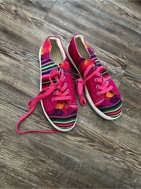 inkkas Pink Multicolor Patterned Canvas Lace-Up Sneakers